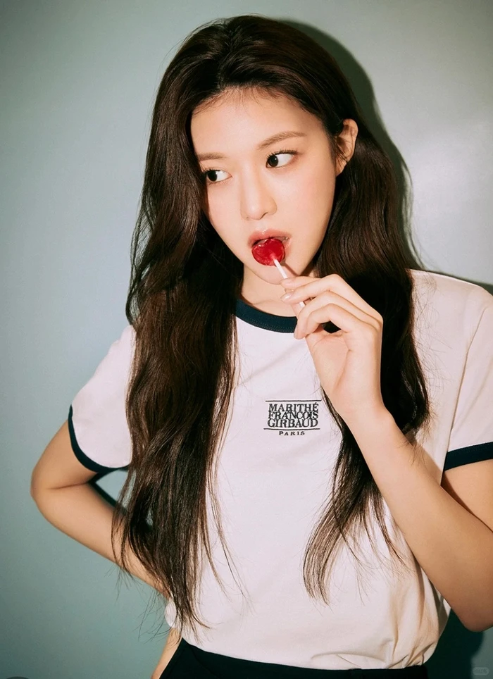 ÁO BABYTEE MARITHÉ CHÍNH HÃNG - MARITHÉ+FRANҪOIS GIRBAUD - W CLASSIC LOGO RINGER TEE - Ảnh 4